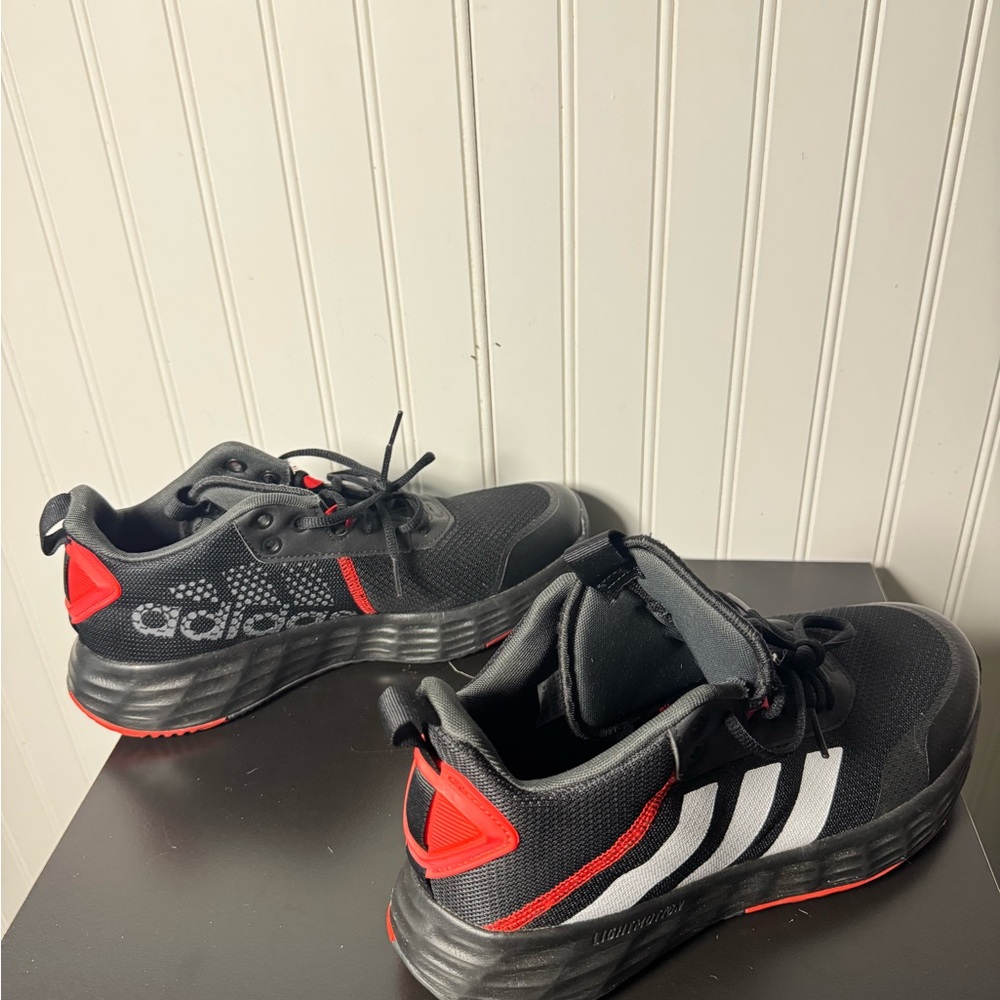 Adidas Ownthegame 2.0 Mens Sz 10 Basketball Low Top Black White Red Shoes H00471